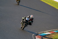 enduro-digital-images;event-digital-images;eventdigitalimages;mallory-park;mallory-park-photographs;mallory-park-trackday;mallory-park-trackday-photographs;no-limits-trackdays;peter-wileman-photography;racing-digital-images;trackday-digital-images;trackday-photos